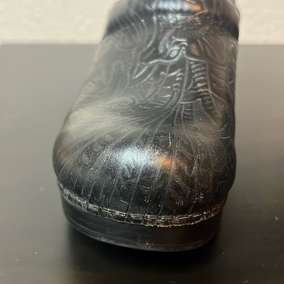 Dansko Professional Tooled clog, size 39. - Picture 11 of 11